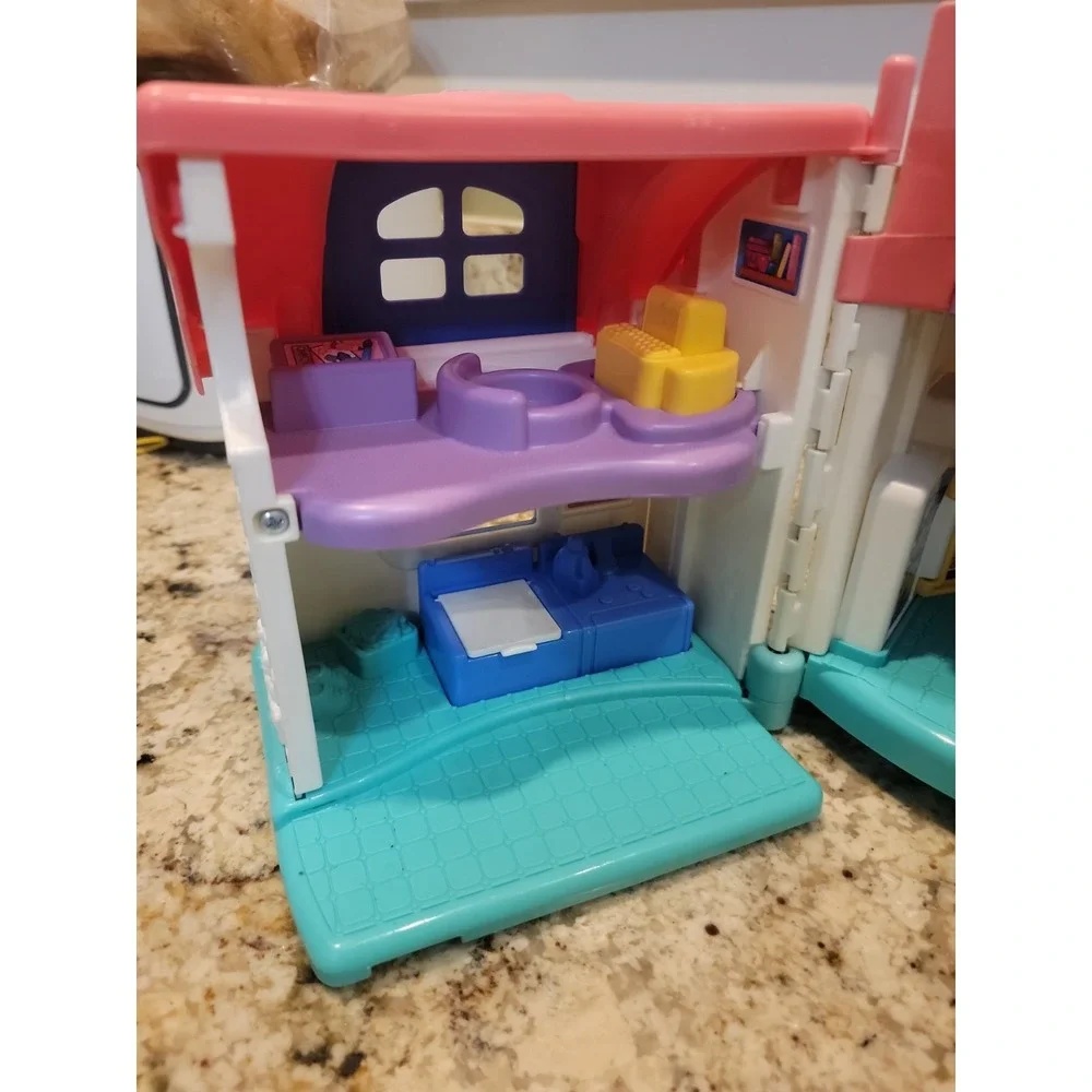 Vintage Fisher Price Little People Sweet Sounds Doll House Tested Works Figures